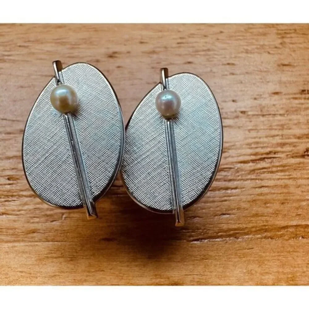 Swank Set Silver‎ Tone Faux Pearl Cuff Links & Matching Tie Clip Vintage